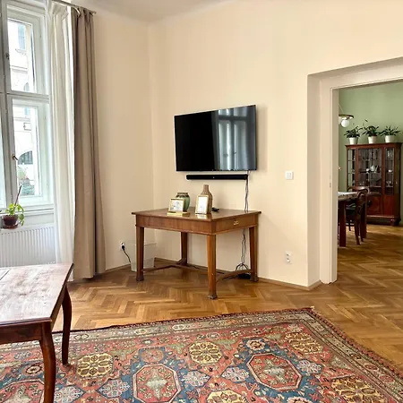 Old Jewish Quarter Grand 2bdr 2bath Prague